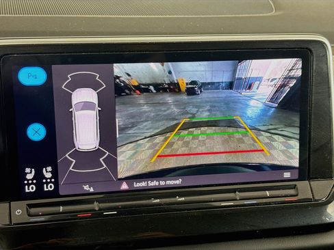 Used 2026 Volkswagen Atlas SE FWD image 19
