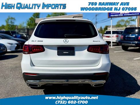 Used 2021 Mercedes-Benz GLC 300 4MATIC w/ Multimedia Package image 6