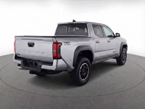 Used 2025 Toyota Tacoma TRD Off-Road image 9