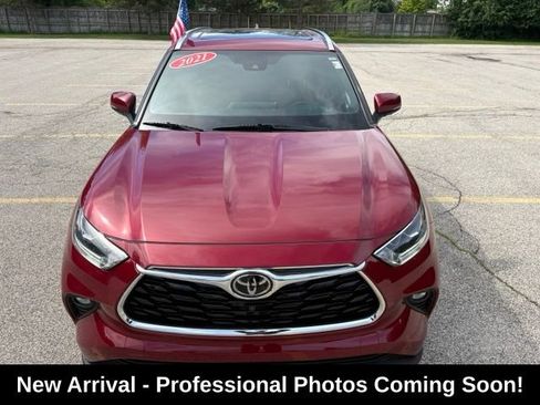 Used 2021 Toyota Highlander Platinum AWD/4WD image 9
