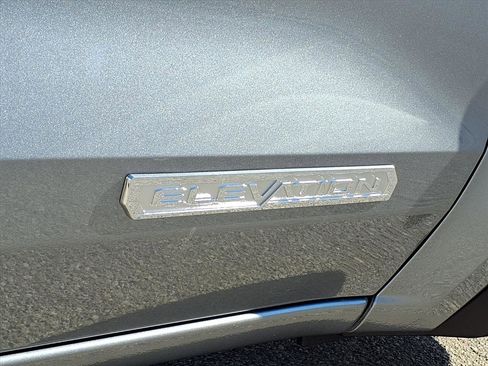 New 2026 GMC Canyon Elevation w/ Convenience Package image 2