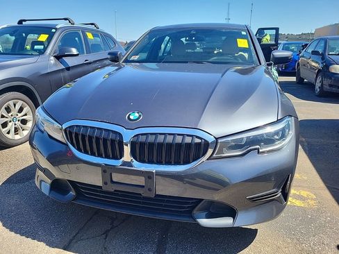 Used 2019 BMW 330i xDrive Sedan w/ Convenience Package AWD/4WD image 2
