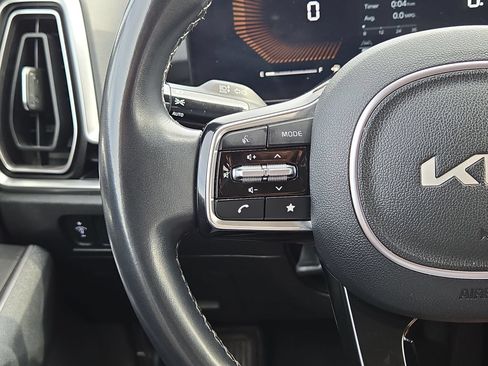 Used 2024 Kia Sorento S AWD/4WD image 21