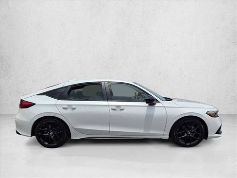Used 2024 Honda Civic Sport image 4