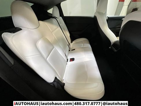 Used 2024 Tesla Model Y Long Range AWD/4WD image 16