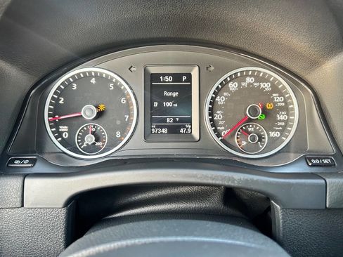 Used 2017 Volkswagen Tiguan Wolfsburg Edition image 19