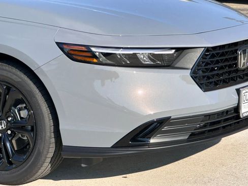 New 2025 Honda Accord SE image 4