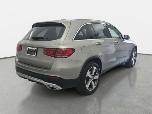 Used 2021 Mercedes-Benz GLC 300 4MATIC image 5