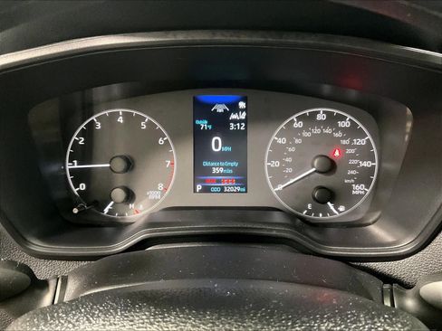 Used 2025 Toyota Corolla LE image 24