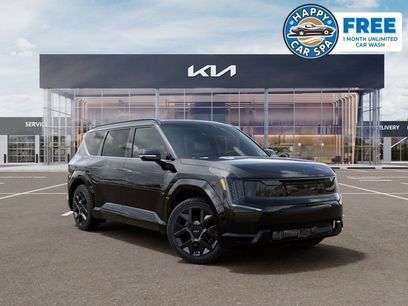 New 2026 Kia EV9 Land w/ Nightfall Edition Package