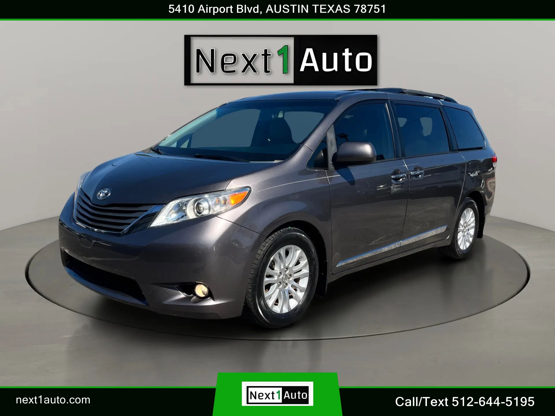 Used 2014 Toyota Sienna XLE w/ Entertainment Package FWD image 11