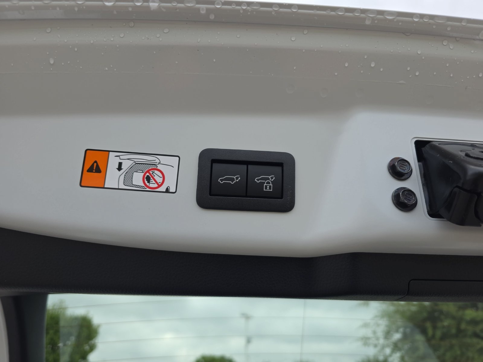 New 2027 Toyota Prius Plug-In Hybrid w/ Limited Premium Package FWD image 30
