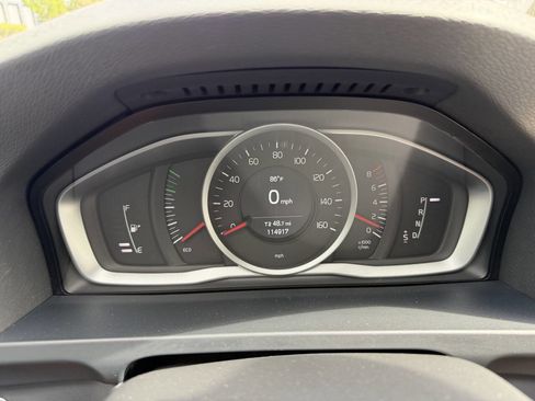 Used 2017 Volvo S60 T5 Dynamic image 29