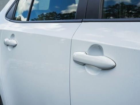 Used 2022 Toyota Corolla LE image 13