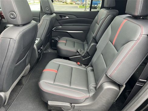 Certified 2024 Chevrolet Traverse RS image 24