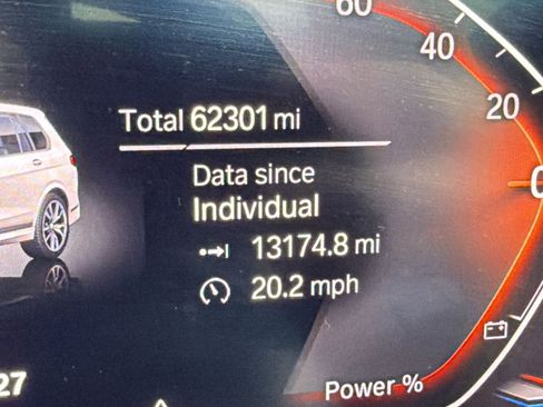 Used 2022 BMW X7 xDrive40i w/ M Sport Package AWD/4WD image 17