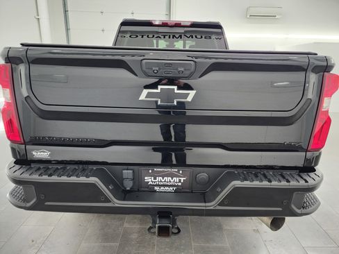 Used 2023 Chevrolet Silverado 2500 LTZ w/ LTZ Plus Package image 31