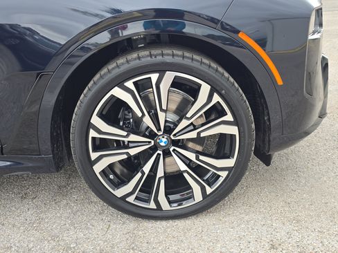 New 2026 BMW X7 M60i image 37