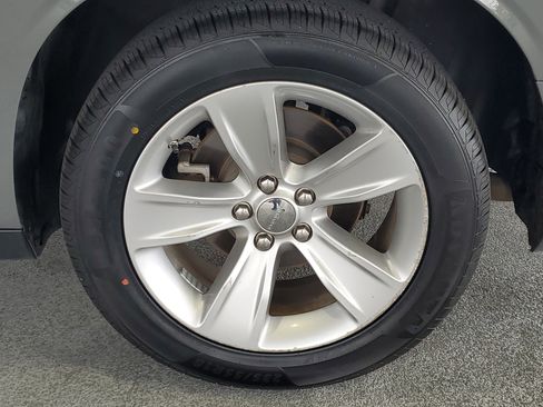 Certified 2023 Dodge Challenger SXT image 7