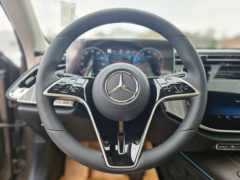 New 2026 Mercedes-Benz E 350 4MATIC Sedan image 25