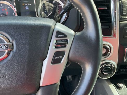 Used 2017 Nissan Titan PRO-4X w/ Pro-4x Convenience Package AWD/4WD image 20