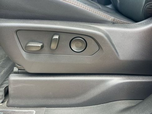 Used 2024 GMC Sierra 1500 AT4 w/ Technology Package image 10