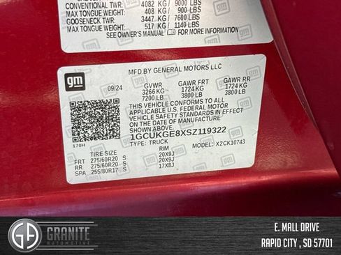 Used 2025 Chevrolet Silverado 1500 LTZ AWD/4WD image 30