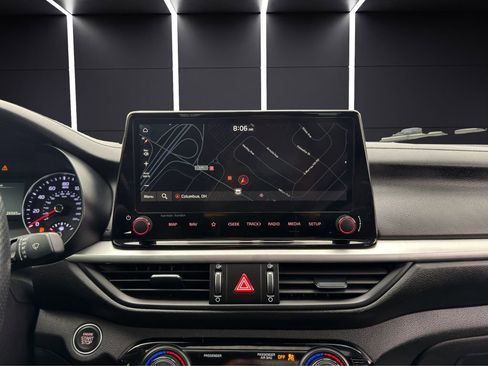 Used 2024 Kia Forte GT-Line w/ GT-Line Premium Package image 17