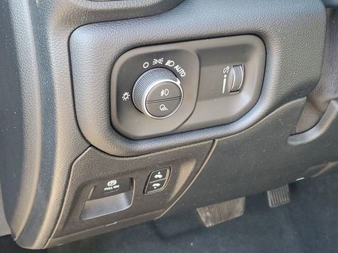 Used 2021 RAM 1500 Big Horn AWD/4WD image 20