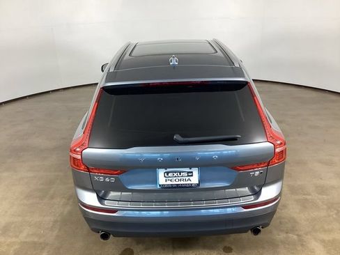 Used 2018 Volvo XC60 T5 Momentum w/ Vision Package AWD/4WD image 11