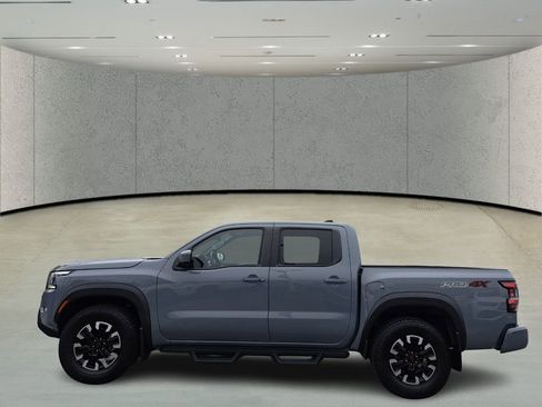 Used 2024 Nissan Frontier PRO-4X w/ Technology Package image 8