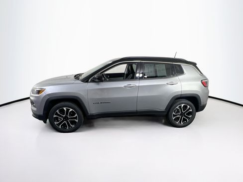 Used 2022 Jeep Compass Limited w/ Sun and Sound Group AWD/4WD image 8