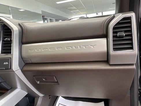 Used 2022 Ford F250 King Ranch w/ King Ranch Ultimate Package image 12