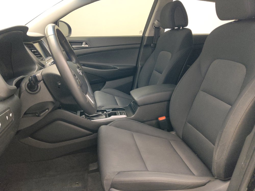 Used 2018 Hyundai Tucson Value FWD image 17