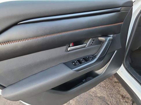 Used 2025 MAZDA CX-50 AWD 2.5 Hybrid w/ Premium Pkg image 21