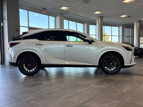 Used 2026 Lexus RX 350 Premium w/ Convenience Package AWD/4WD image 3