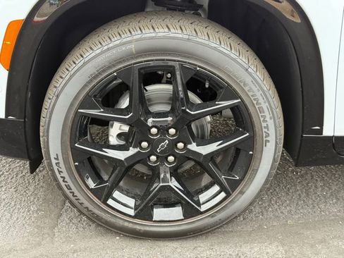 New 2026 Chevrolet Traverse RS w/ LPO, Floor Liner Package image 9