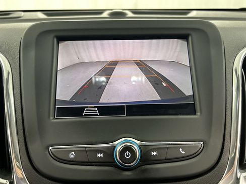 Used 2023 Chevrolet Equinox LS image 15