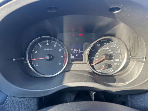 Used 2015 Subaru Crosstrek 2.0i Premium image 10