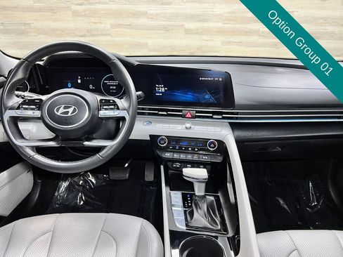 Used 2024 Hyundai Elantra Limited FWD image 2