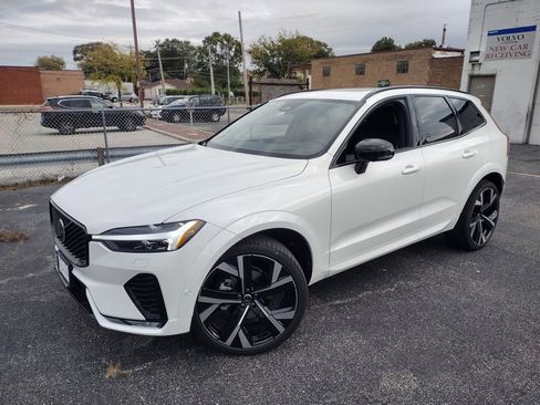 New 2026 Volvo XC60 B5 Ultra w/ Climate Package image 2