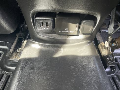 Used 2018 Chevrolet Malibu LT image 31