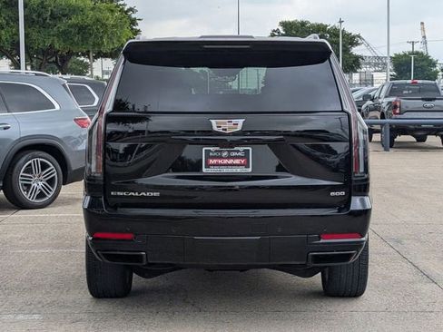 Used 2025 Cadillac Escalade Sport AWD/4WD image 5