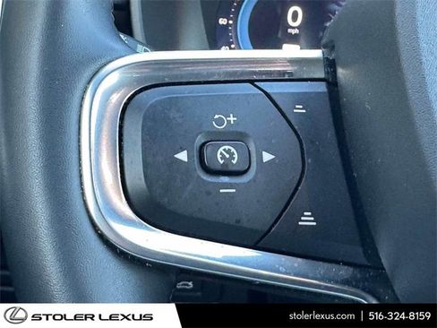 Used 2022 Volvo XC40 P8 Recharge Ultimate image 25