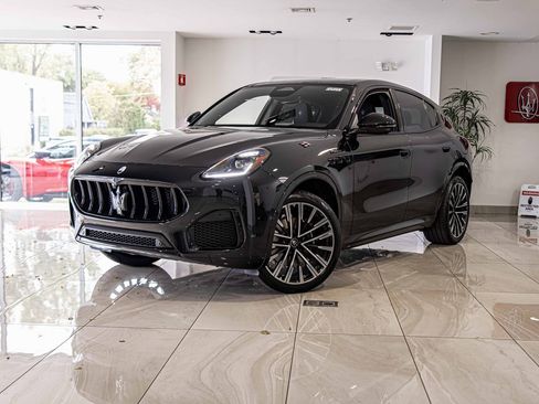 New 2025 Maserati Grecale Modena image 1