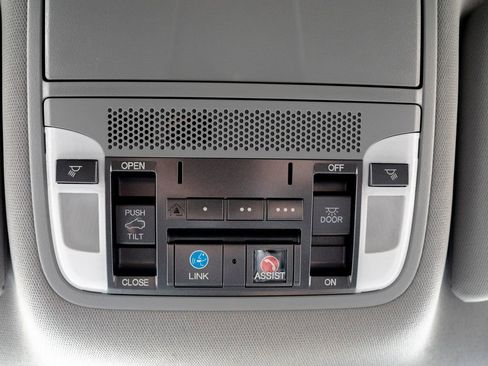 Used 2017 Acura MDX SH-AWD w/ Advance Package image 39