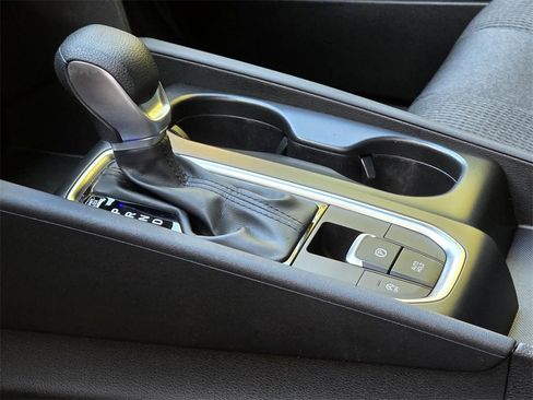 Used 2019 Hyundai Santa Fe SE image 21