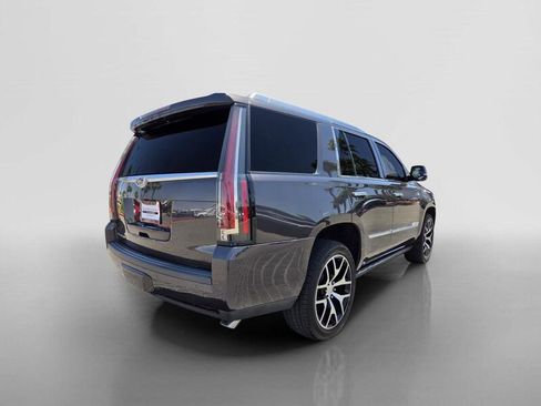 Used 2016 Cadillac Escalade Platinum AWD/4WD image 5
