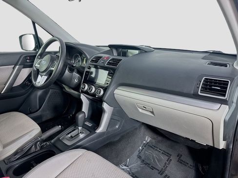 Used 2017 Subaru Forester 2.5i Premium w/ All-Weather Package image 34