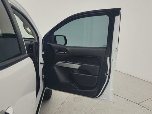 Certified 2022 Chevrolet Colorado LT RWD image 25